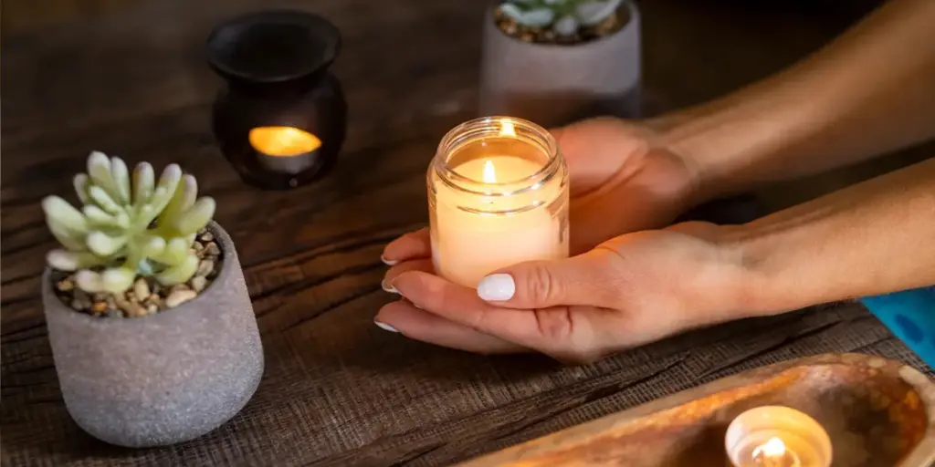 aromatherapy-with-candles-banner