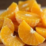 Boiling Orange Peels in Water Creates a Natural Winter Aroma That Instantly Fills Your Home